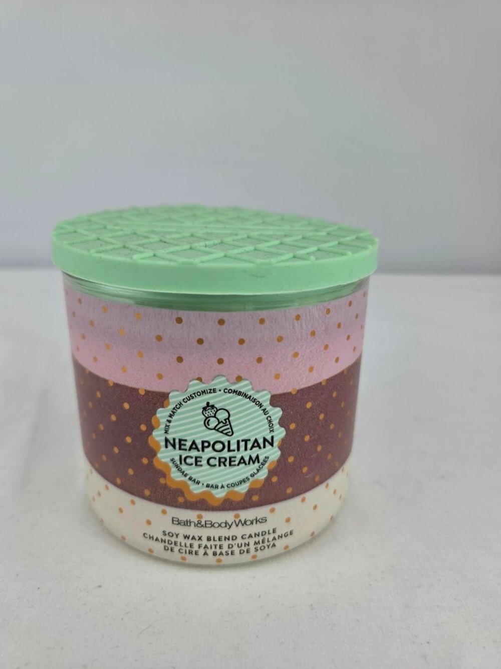 Bath & Body Works Neapolitan Ice Cream 3-Wick Candle 14.5 oz NEW